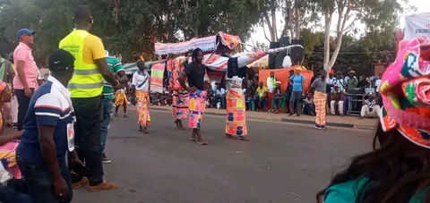 Bëtiëm undiimaan manjaku tsi ukay karnabal 2