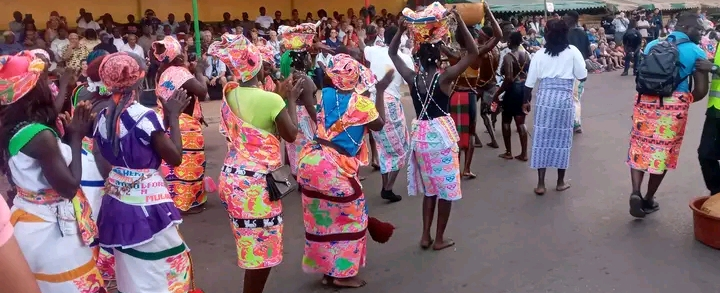 Bëtiëm undiimaan manjaku tsi ukay karnabal