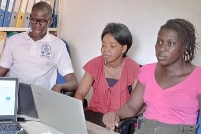 Pëfootu bawítsës irim tsi manjaku 